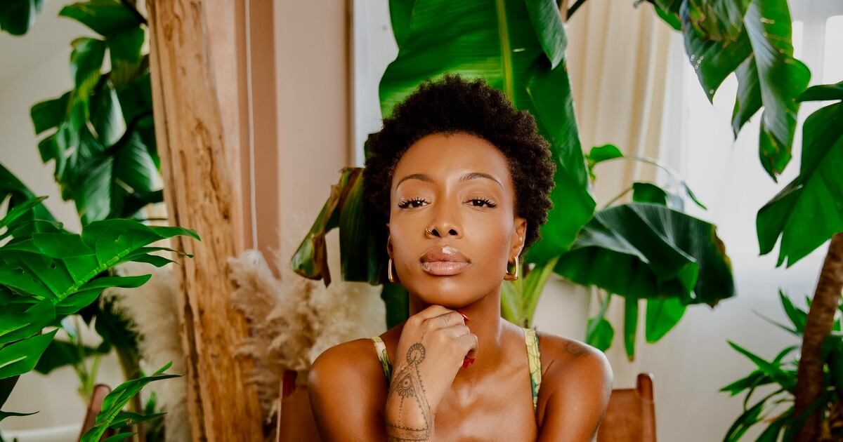 Texture Talks named the first pick in 5 new podcasts to listen to this week